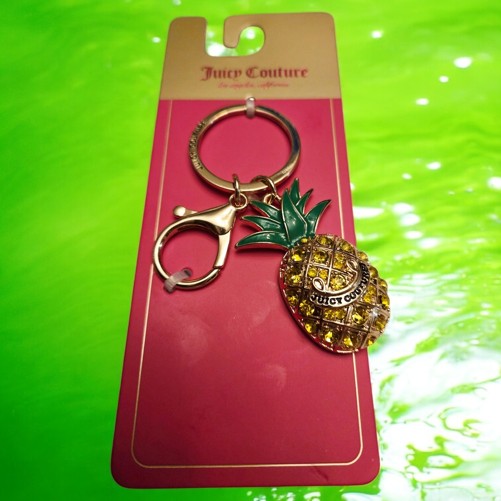 NEW Juicy Couture Gold and Green Pineapple Bag Charm Key Holder 4.5 inches NWT